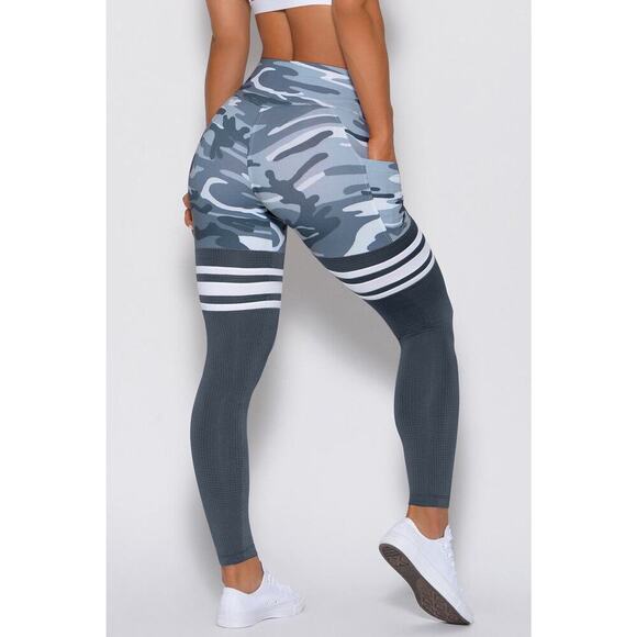 NWOT Bombshell Camo Print Striped Sport Pants Women’s Size Small - Picture 4 of 10